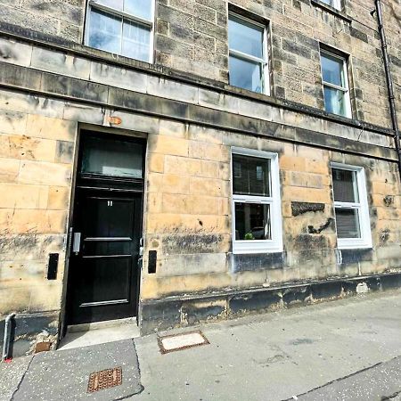 Desirable 2 Bed Apt Near Edinburgh Castle Екстер'єр фото
