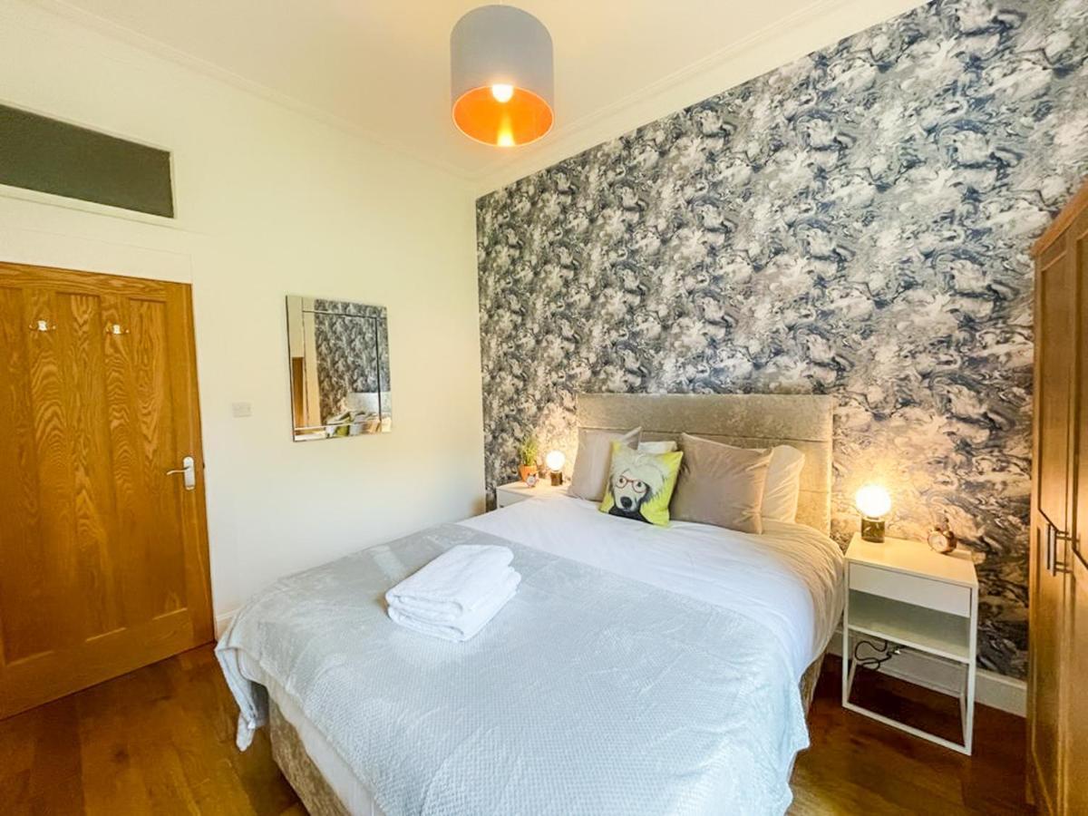 Desirable 2 Bed Apt Near Edinburgh Castle Екстер'єр фото